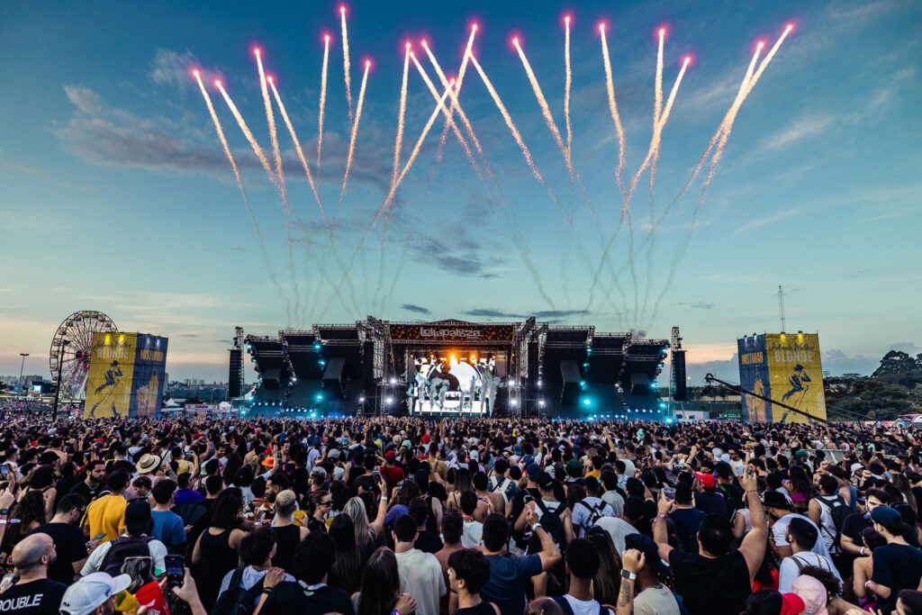 Dubdogz & KVSH faz um dos shows mais lotados e empolgantes do palco Perry no Lollapalooza