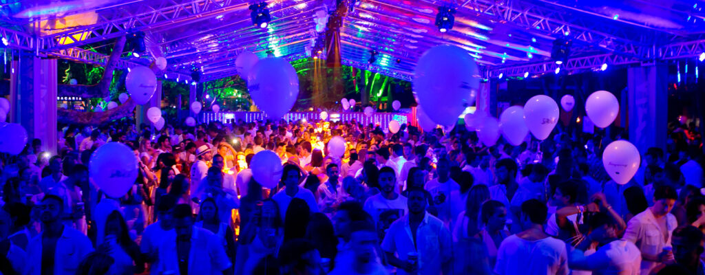 Réveillon Privilège Búzios 2k23 no Fishbone (créditos: reprodução)